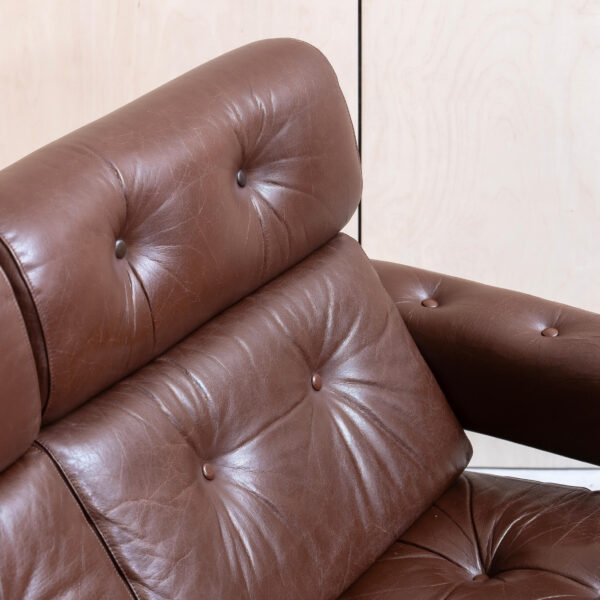 Ekornes “Amigo” diivan + järi