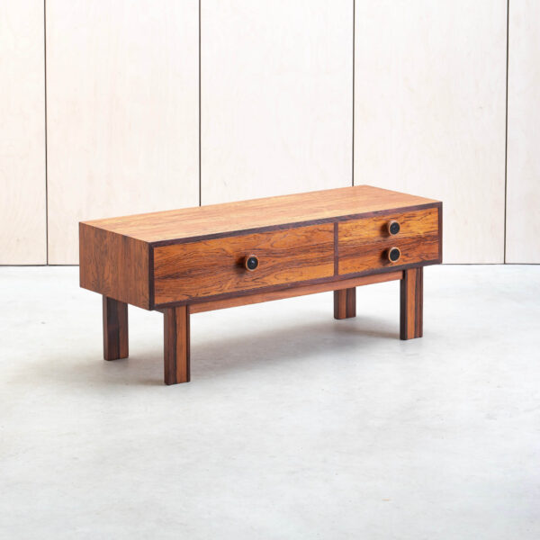 MOO-KUM-PAL-051 (1) Palisander kummut / madal sideboard