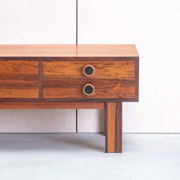 MOO-KUM-PAL-051 (6) Palisander kummut / madal sideboard
