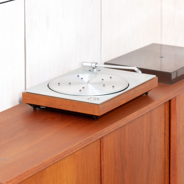 Bang & Olufsen Beogram 1203 Taani vintage vinüülimängija