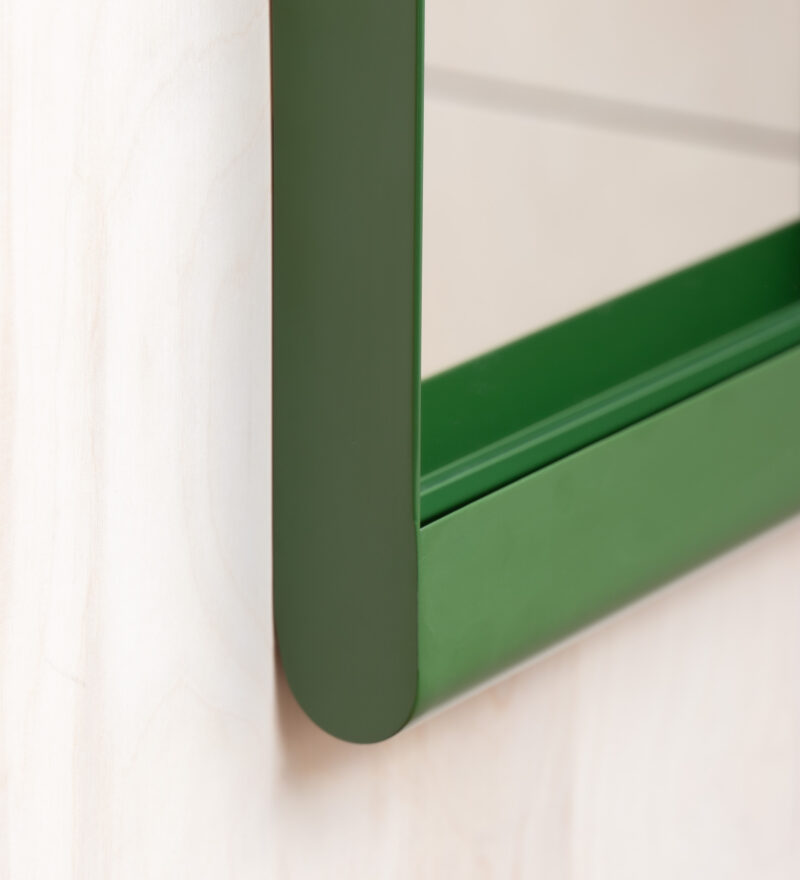 IKEA YPPERLIG peegli integreeritud väike riiul