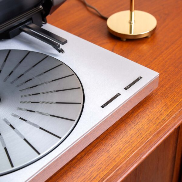 B&O_Beogram_6500_MMC1-7 Bang & Olufsen Beogram 6500 vinüülimängija koos MMC1 helipeaga
