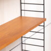 String_shelf_teak String Shelf tiikpuuspooniga
